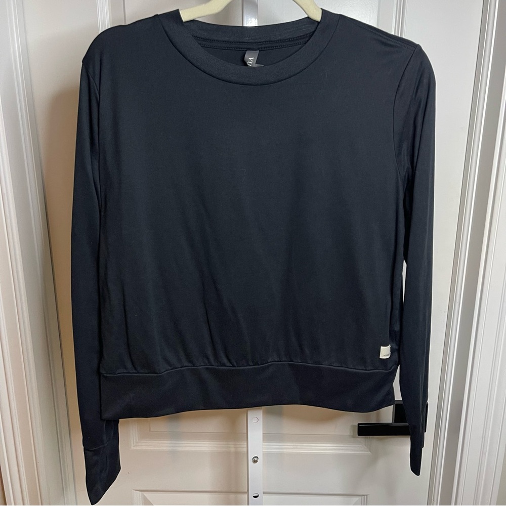 Vuori Black Long Sleeve Performance Top Stretch Athletic Pullover Womens - Picture 1 of 5